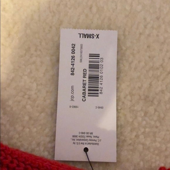 Read sweater - Picture 3 of 4